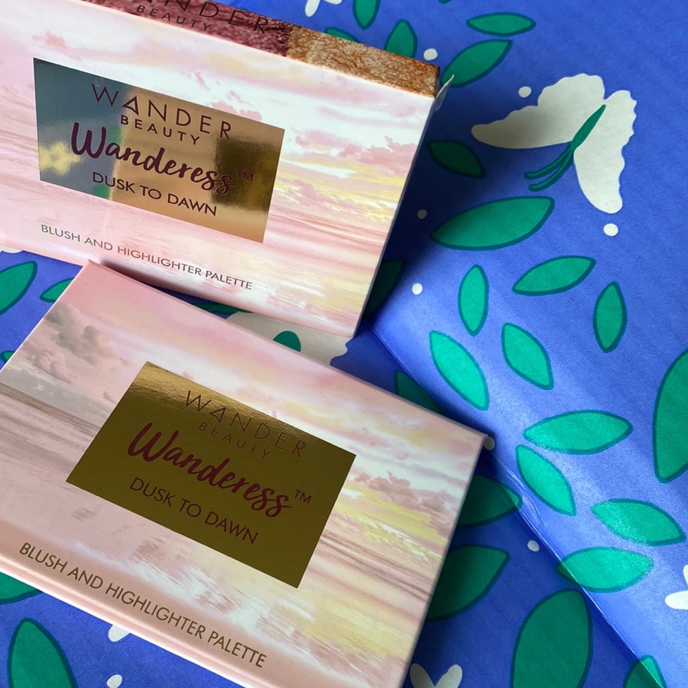WANDER BEAUTY BLUSH AND HIGHLIGHTER PALETTE